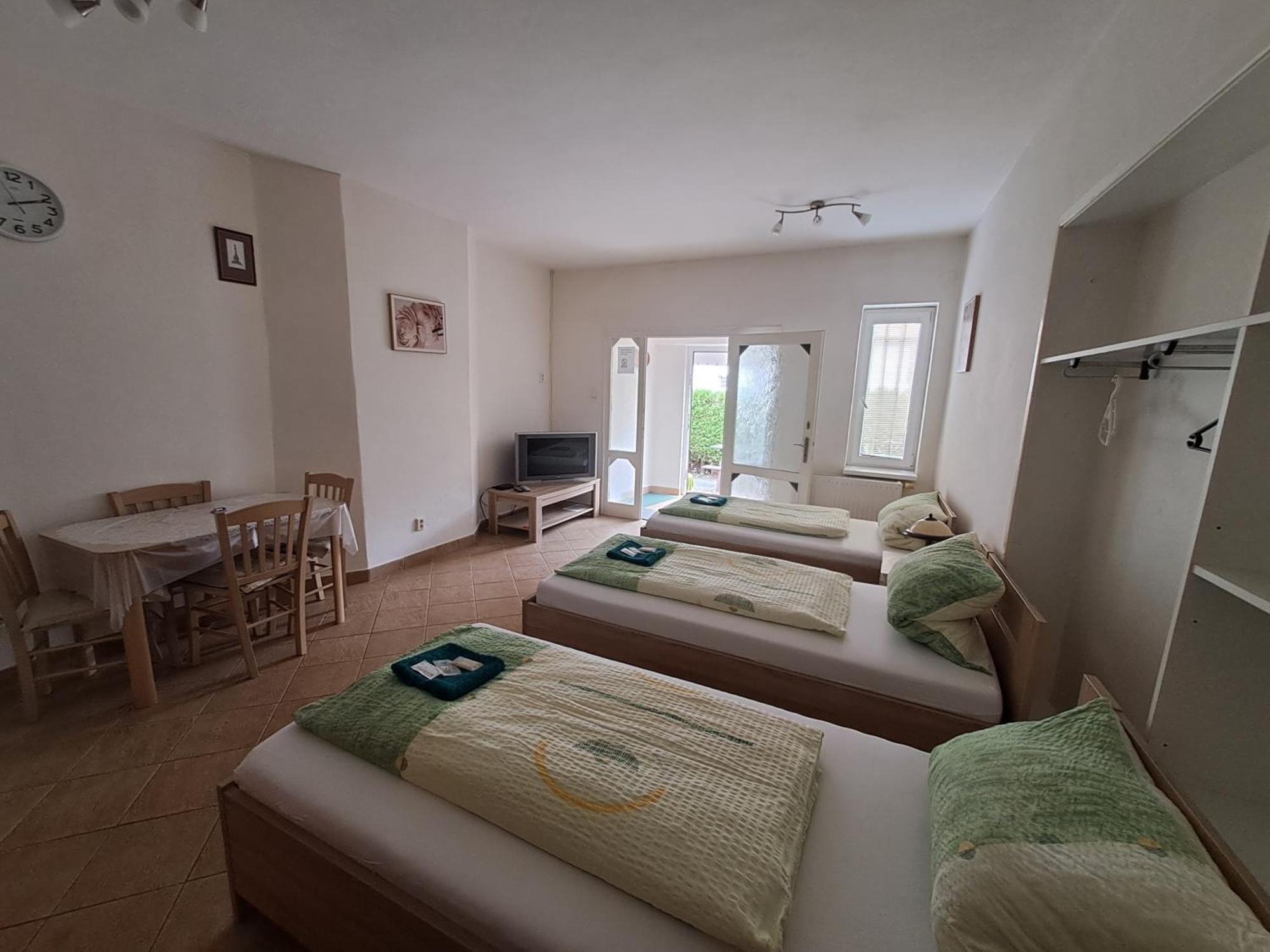 Apartament Pension Dana Karaskova Kutná Hora Zewnętrze zdjęcie